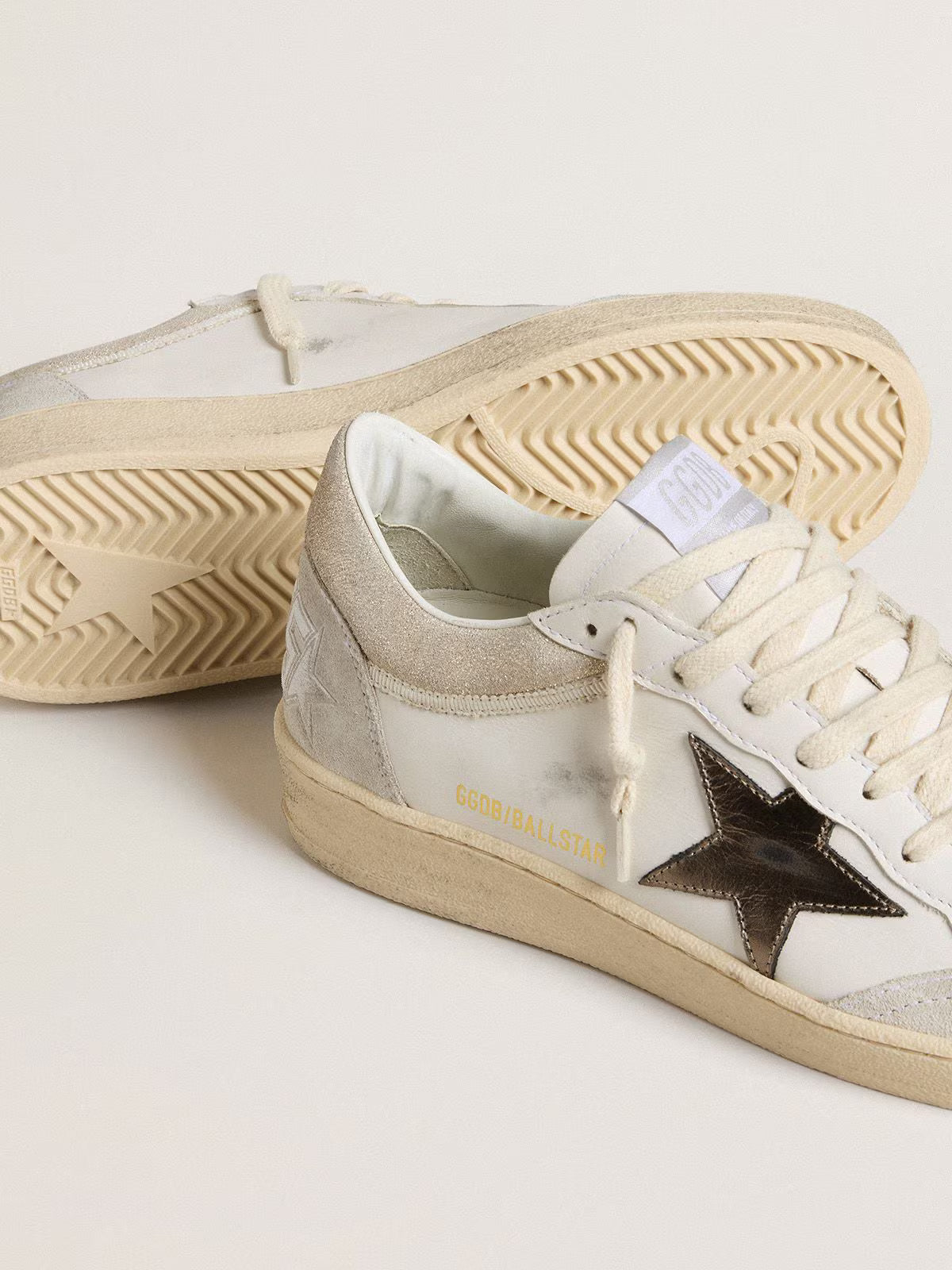 GGDB - Ball Star pour femme avec étoile en cuir lamé métallique et contrefort en cuir brillant