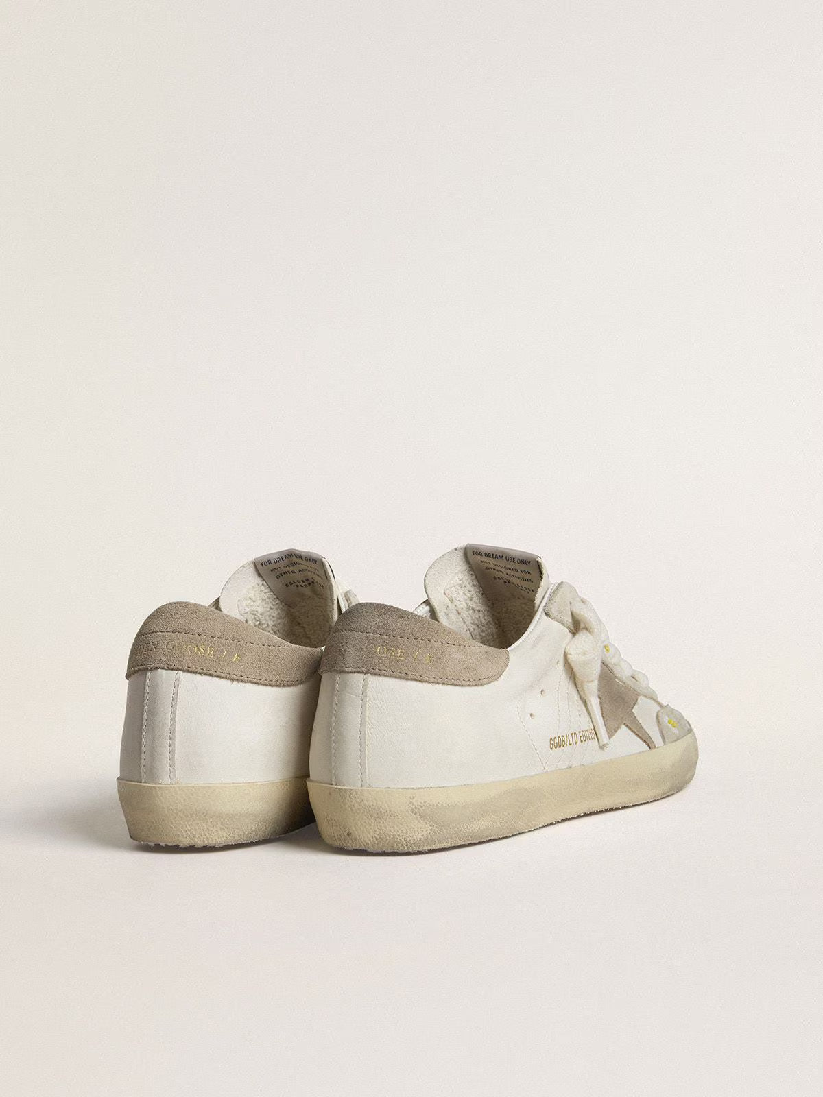GGDB - Super-Star LTD pour femme avec étoile et contrefort en cuir velours beige et broderies florales
